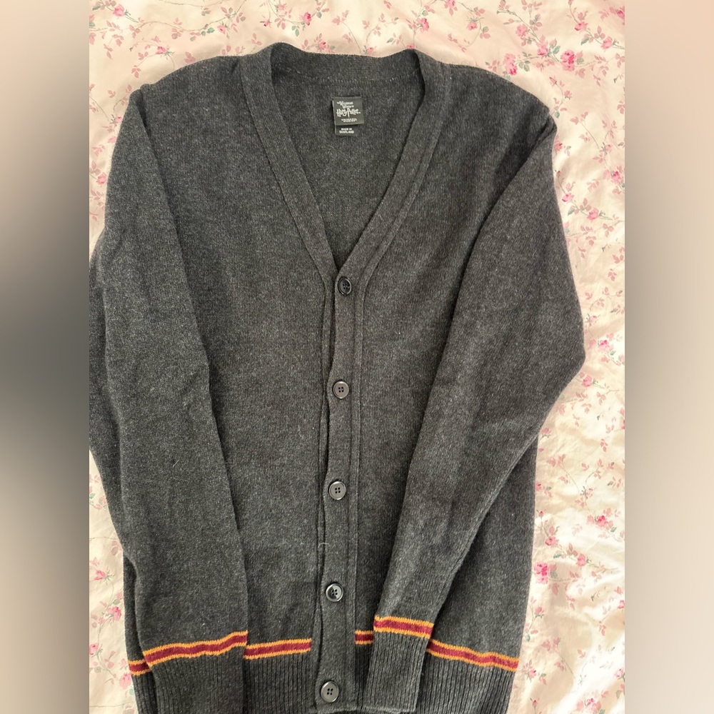 Harry Potter Gryffindor cardigan from Universal Studios
